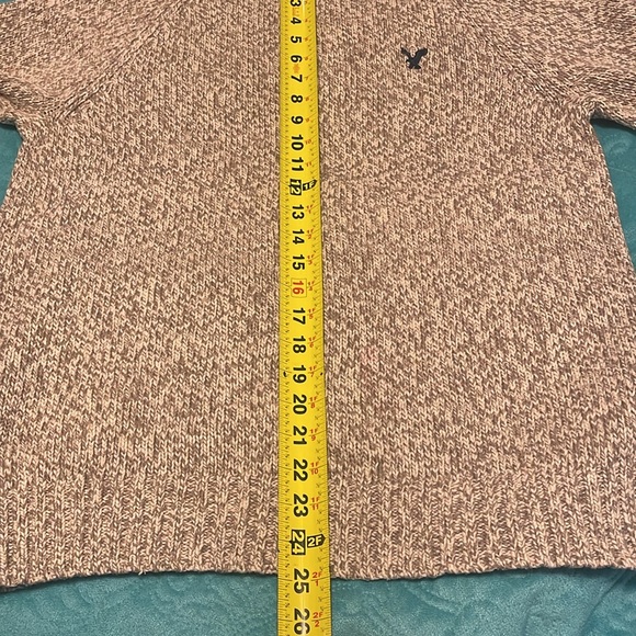 And American Eagle outfitters athletic fit men’s L oatmeal sweater burgundy cuff - Picture 9 of 10